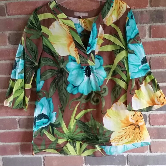 Tommy Bahama Tops - Hello Georgous Tommy Bahama