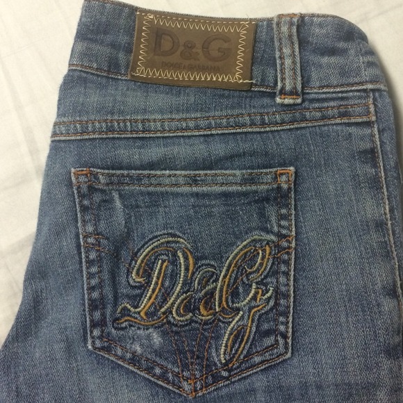 Bundle D&G jeans and silver and green necklace