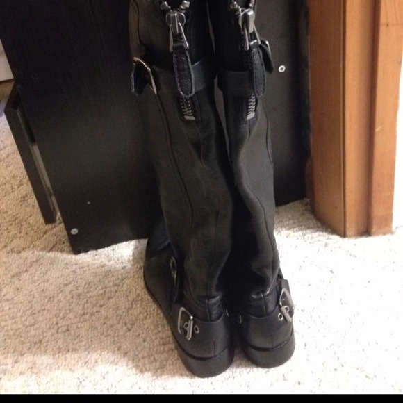 Guess Black leather boots size 7.5