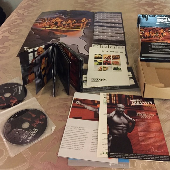 INSANITY COMPLETE PROGRAM HOLDING 4 @living4today