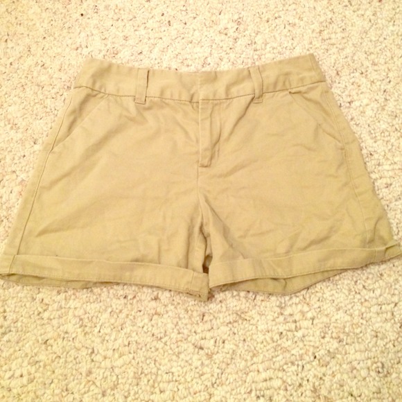 J-Crew look alike tan shorts - Picture 1 of 1