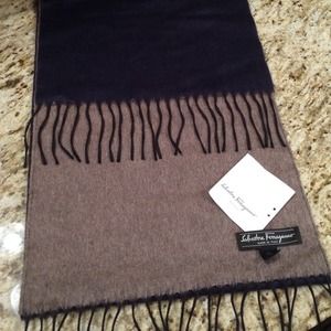 New Authentic Salvatore Ferragamo Unisex Scarf