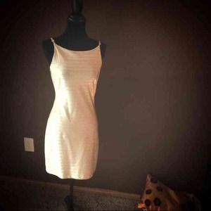 ❌Sold❌🎉Silver Sleek Dress