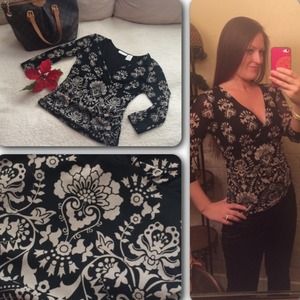 BUNDLE💕BEAUTIFUL black top+ red dress💕