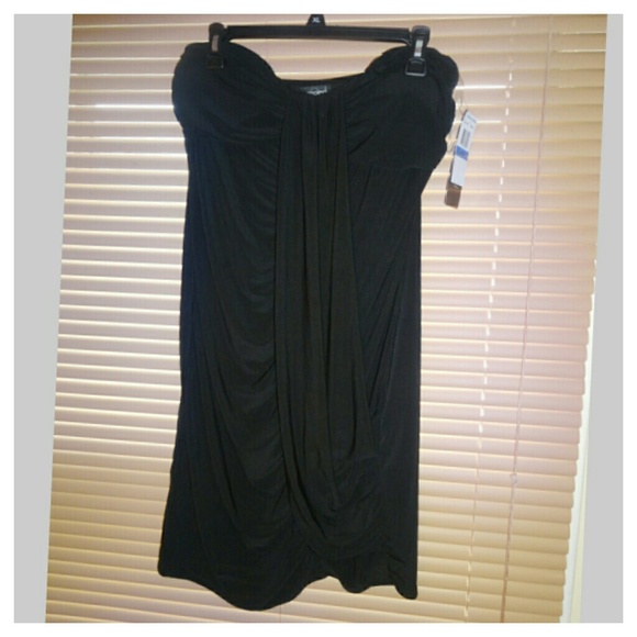 HP 11/16 GorgBlack Ruched Strapless Dress w/drape - Picture 2 of 3