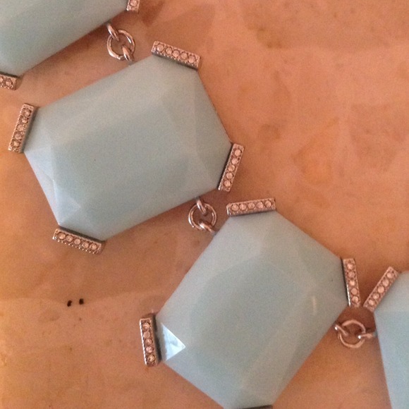 💎 Statement Necklace 💎 - Picture 3 of 4