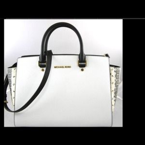 *SOLD*Michael Kors Selma black & white with python