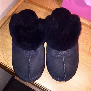 Black Uggs