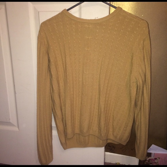 Perfect fall top 🍁 - Picture 3 of 3
