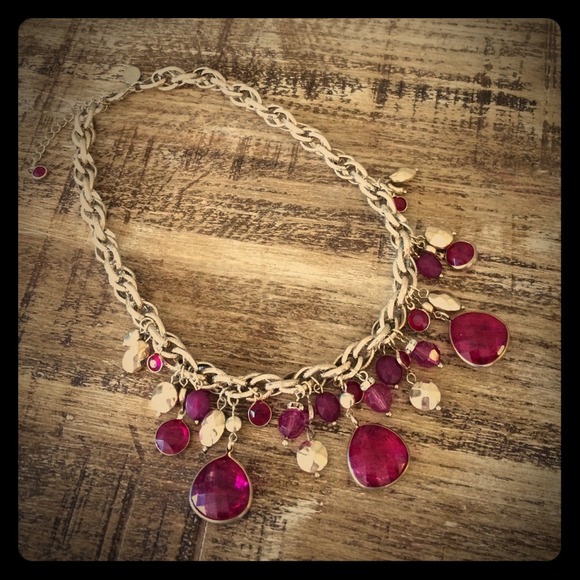 White House | Black Market Gold and Pink Necklace