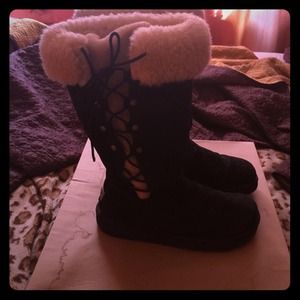 Limited edition upsider ugg boots