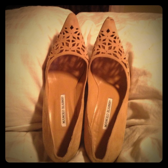 Tan suede Manolo Blahniks with cut outs!