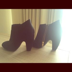 Mossimo ankle boots