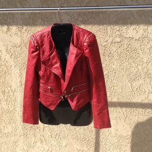 "Quilted leather" cropped red jacket studded