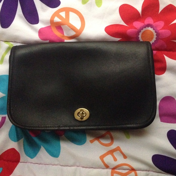 coach black leather purse