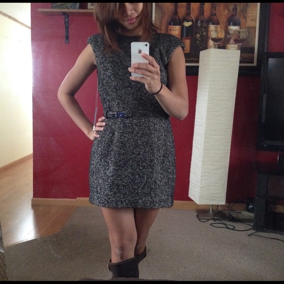 ✨New with tag✨ beautiful Jennifer Lopez dress