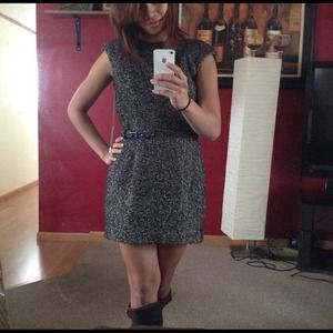 ✨New with tag✨ beautiful Jennifer Lopez dress