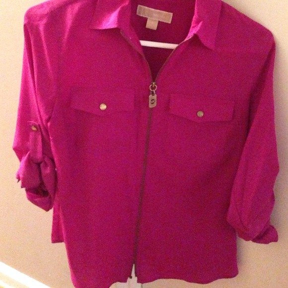 Top - Picture 1 of 1