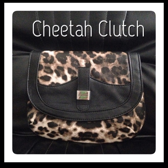 "May" Clutch