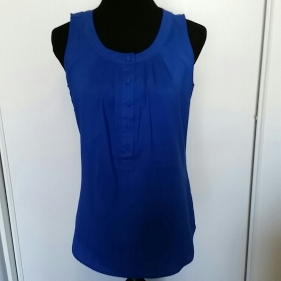Short sleeves royal blue top