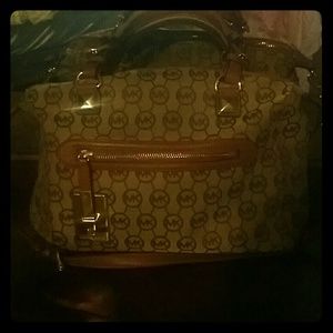 Michael kors satchel