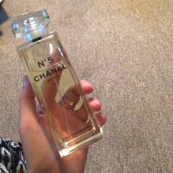 CHANEL N°5 PARIS (ON HOLD)