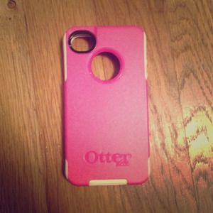 Pink Otter box for iPhone 4 / iPhone 4S