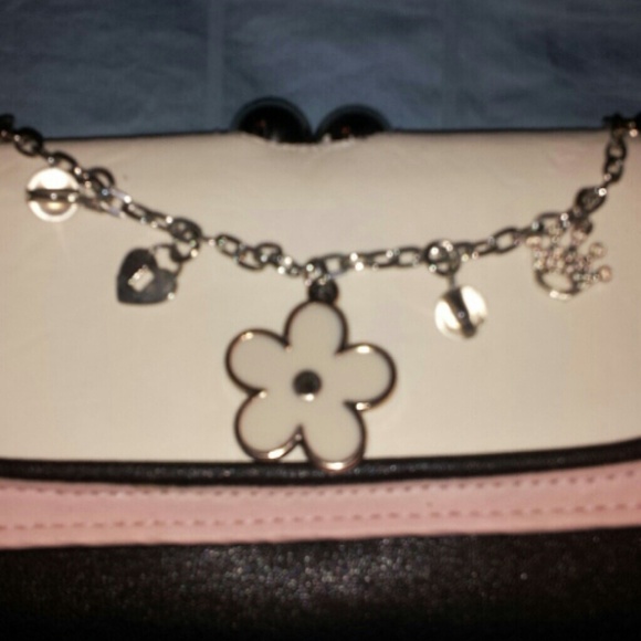 Wallet - Picture 2 of 4