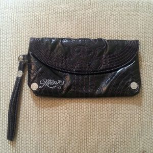 Franky & Minx Clutch Purse w/Skull & crossbones
