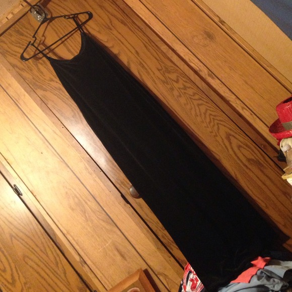 ONYX Nite By WENDYE CHAITIN Dresses & Skirts - 🎈🎈🌸Black dress🌸💜💜