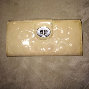 Coach wallet