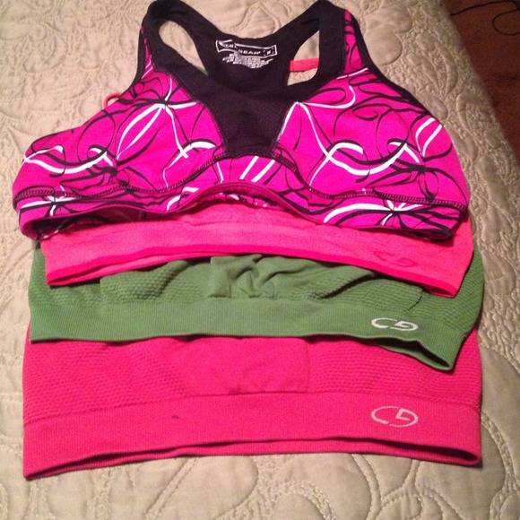 Bundled! 4 Chanpion sports bras