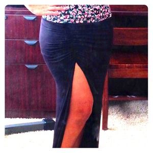 Brand new black skirt with front slit