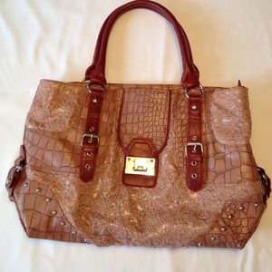 Nicole Lee Large travel purse
