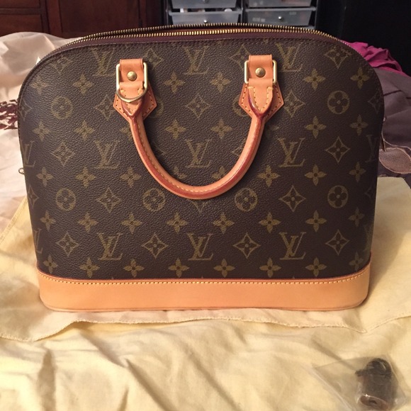 **SOLD** Louis Vuitton Alma Monogram