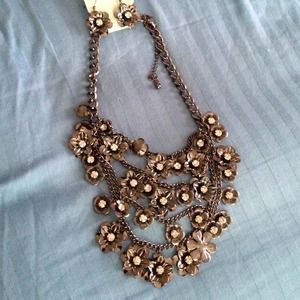 Dark floral necklace