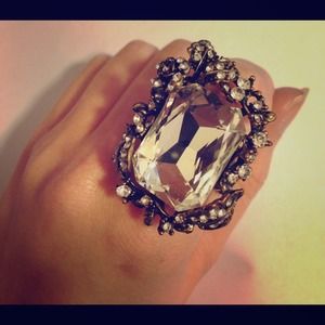 Fashion ring