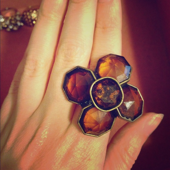 Fashion ring