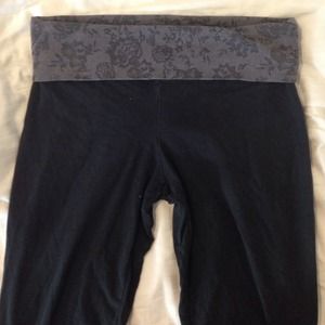 Victoria's Secret "Pink" flare yoga pants