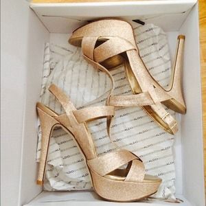 Aldo golden sparkle high heels!