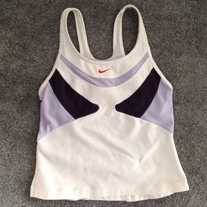 Nike Fit Dry small workout top