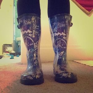 Graffiti Print Rain boots