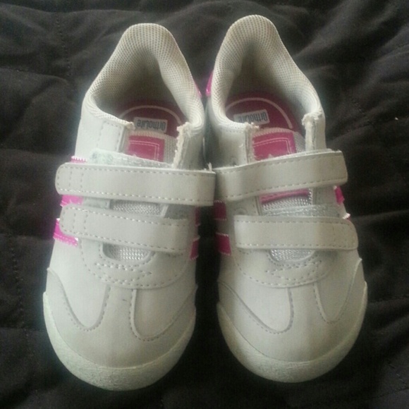 Toddler 6 Gray and purple/pink Samoa Adidas