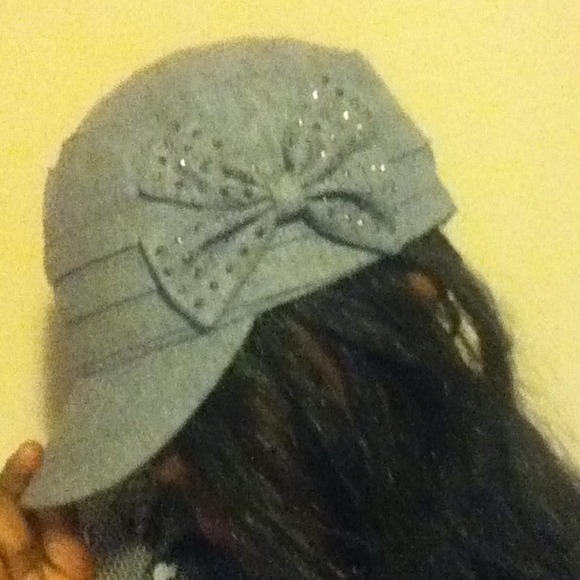 Gray hat