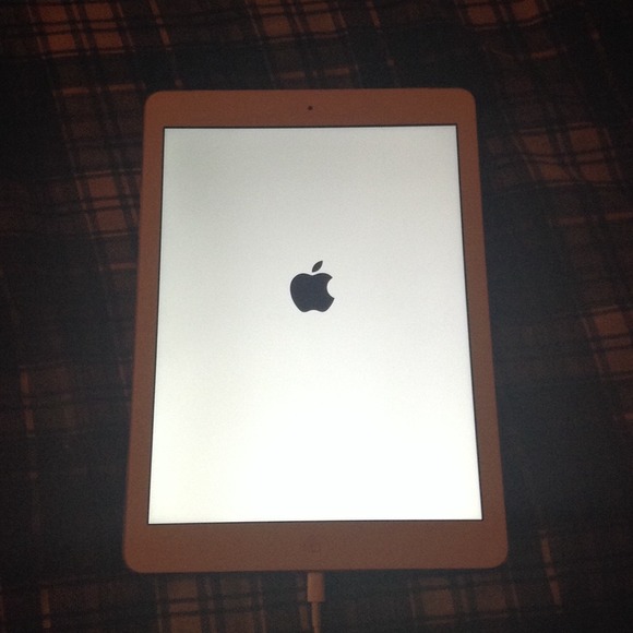 Just sharing finally got it my new IPad Air - Picture 1 of 1