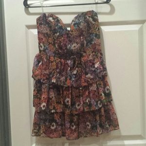 Flower printed dress with no sleeves