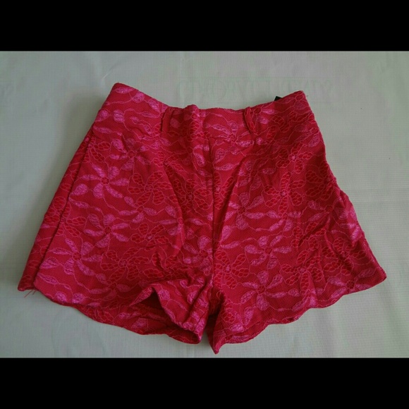 Cute flower shorts on sale. Buy now - Picture 2 of 3