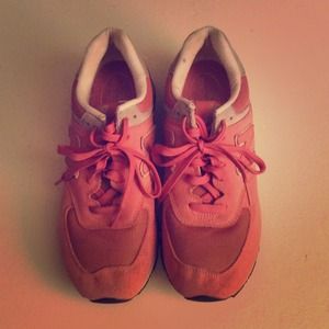 Pink New Balance 574