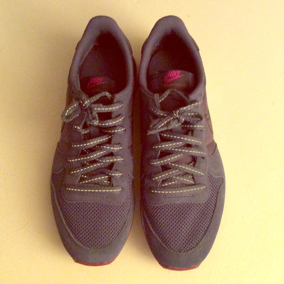 Casual nike running shoes