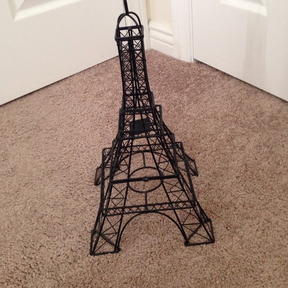 Eiffel Tower candle holder
